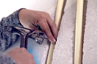 Bauroc kevytbetonituotteiden läpivienti- ja uritusohje