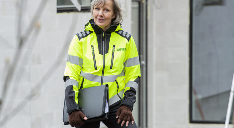 Rakennusmestari Seija Kuusela: On osattava sovitella