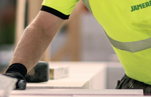 Jämerä kivitalon runkoasennus